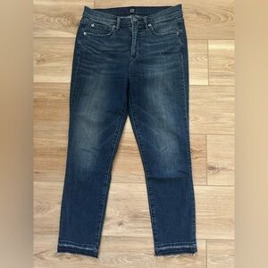 Gap True Skinny Jeans 28